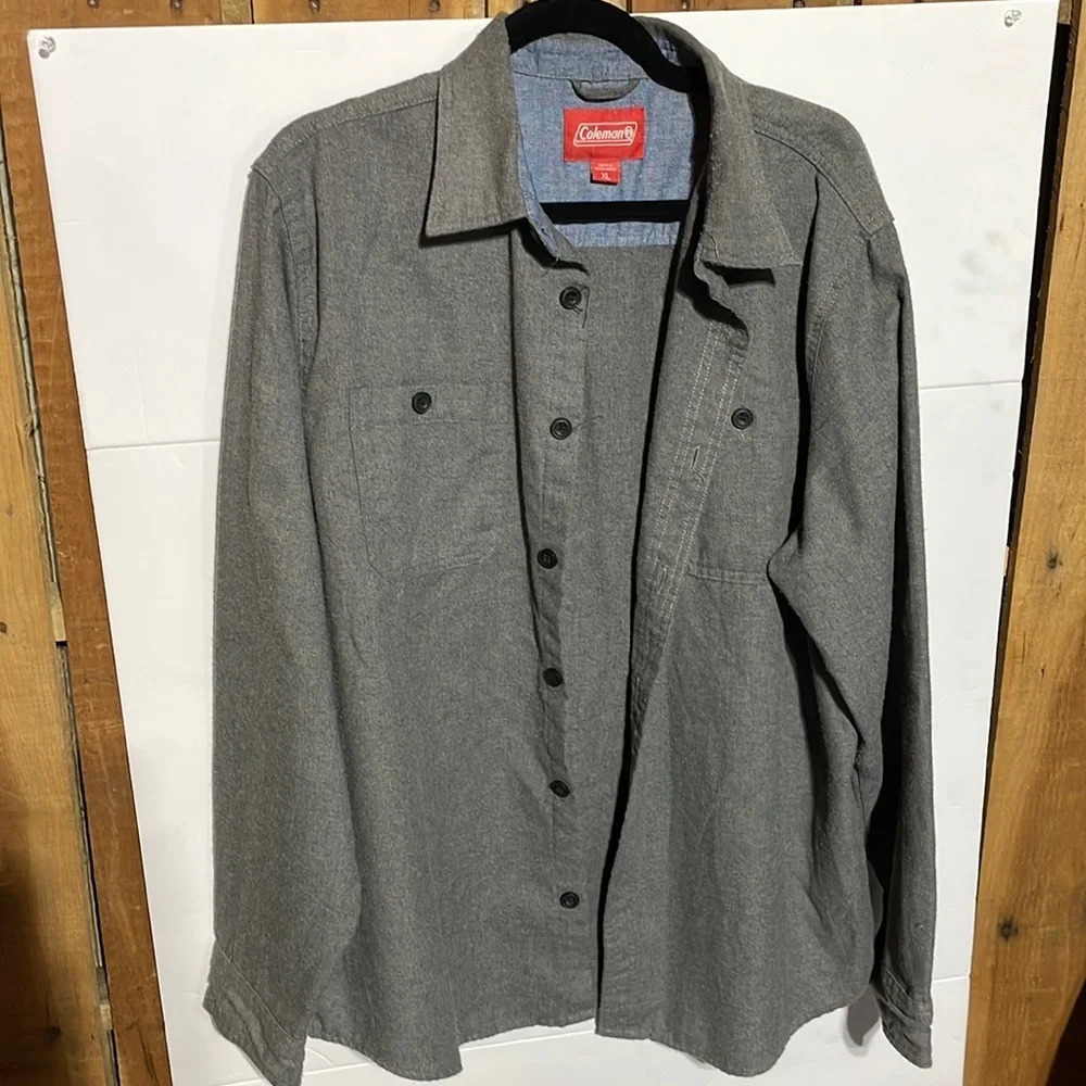 Coleman Mens XL Button Up